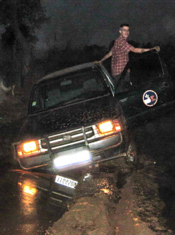 02 Les Roues Droites Ont Disparu Dans La Boue